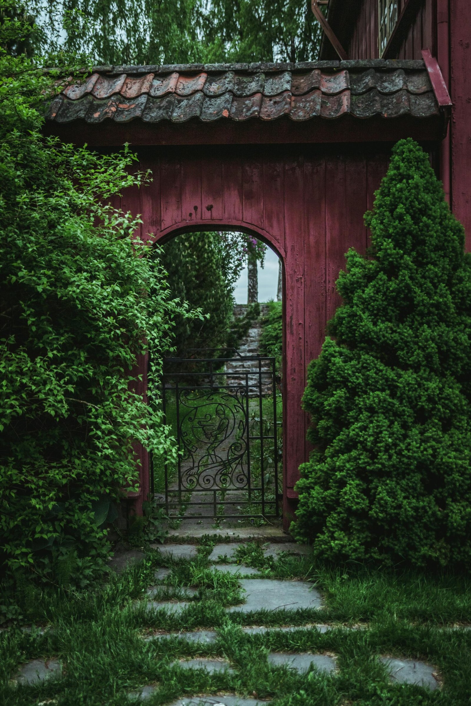 Garden Patio & Lawn